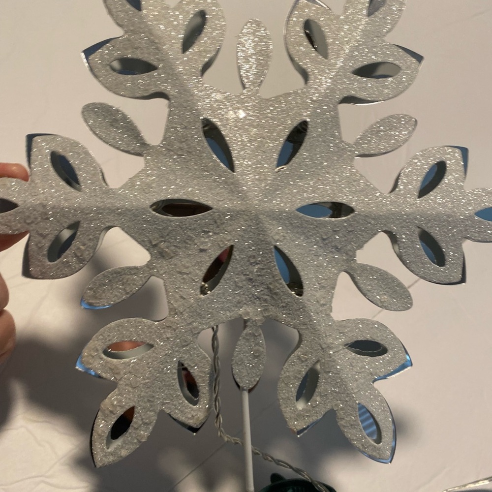 Snowflake ❄️Tree Topper - Picture 3 of 11